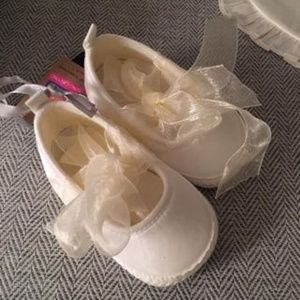 Ivory Satin Baby Shoes 3-6 months